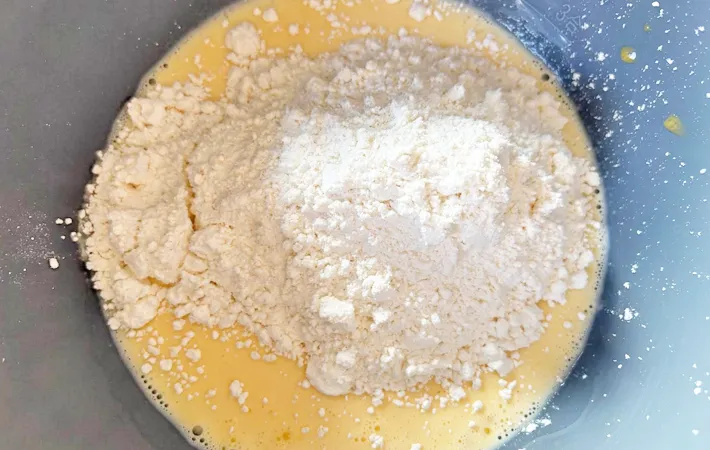 『炊飯器で蒸しパン』を作る写真（撮影：エニママ）