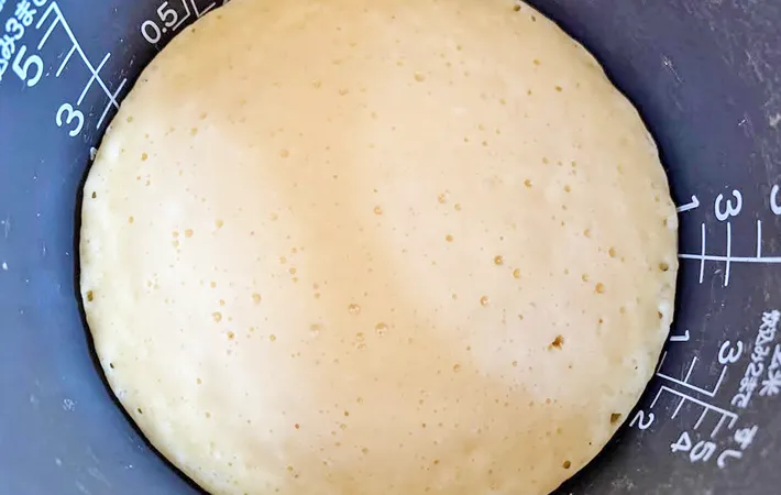 『炊飯器で蒸しパン』を作る写真（撮影：エニママ）