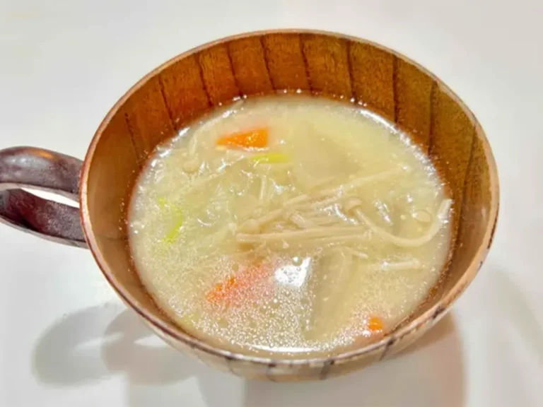 『中華風味噌汁』の作り方の画像(撮影:エニママ)