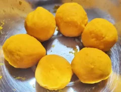 『カボチャのチーズ入りごま団子』の作り方の画像(撮影:エニママ)