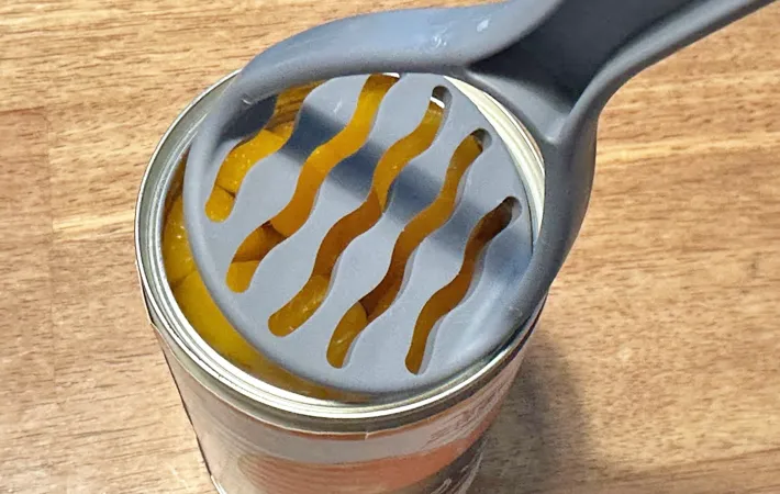 『ダイソー ミニマッシャー』の使用写真（撮影：エニママ）