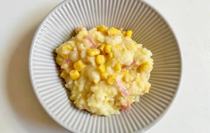 『粉末コーンスープの簡単リゾット』の完成写真（撮影：エニママ）