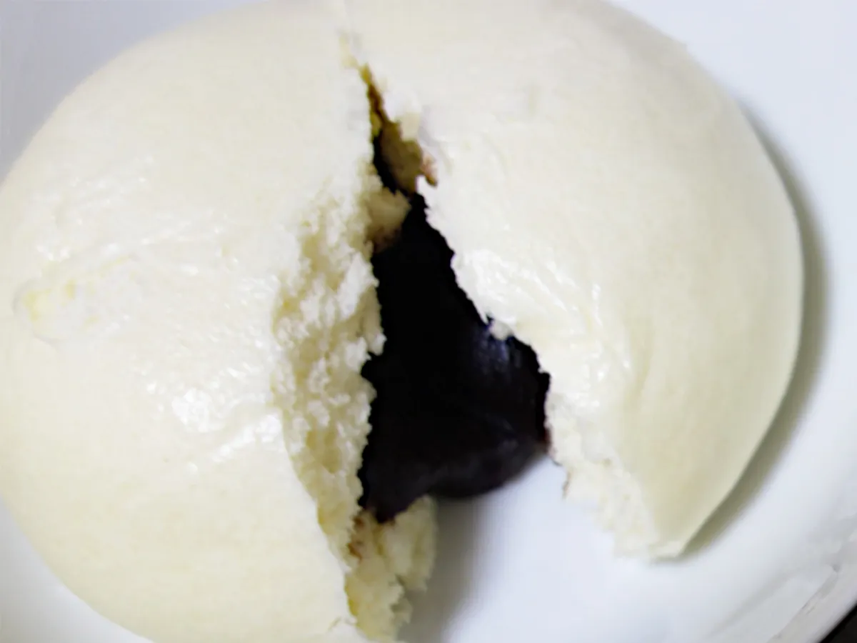 あんまん×抹茶アイスの写真(撮影:エニママ)