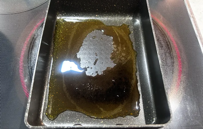 『玉子焼き器で大根もち』を作る写真（撮影：エニママ）