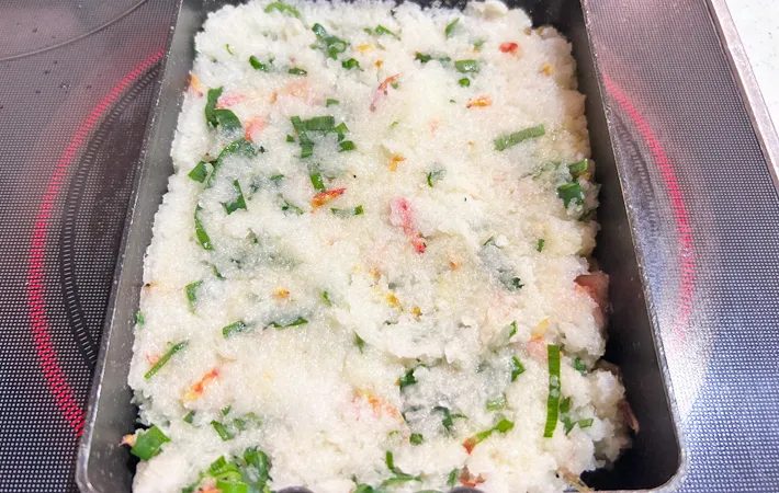 『玉子焼き器で大根もち』を作る写真（撮影：エニママ）