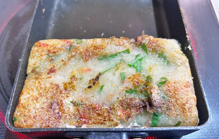 『玉子焼き器で大根もち』を作る写真（撮影：エニママ）