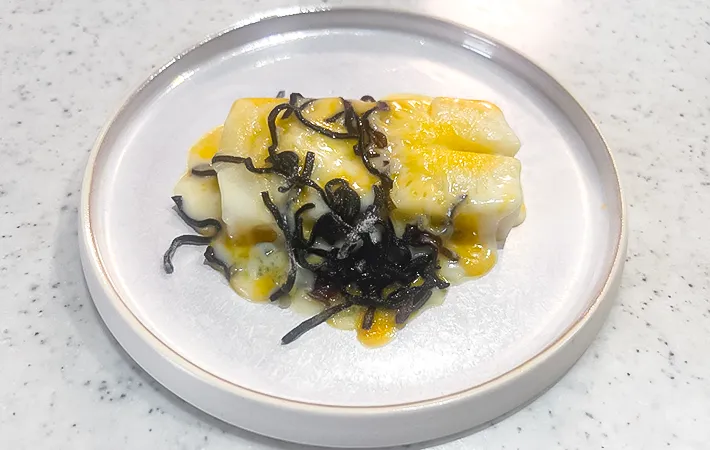 『塩こんぶチーズもち』の完成写真（撮影：エニママ）