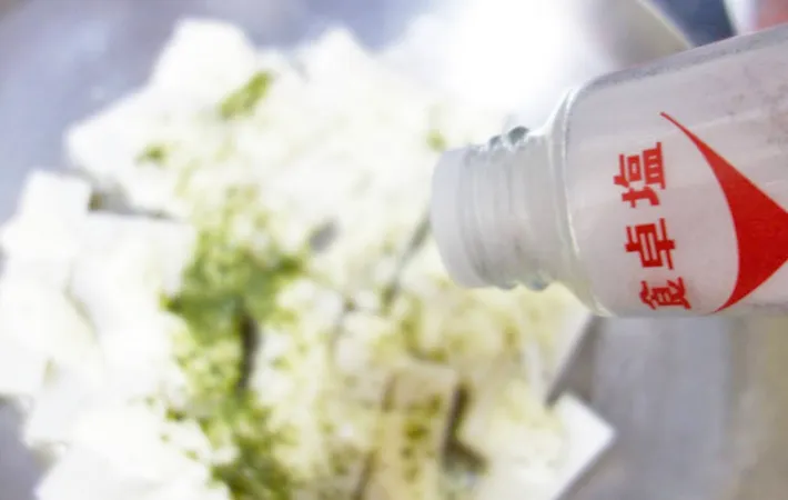 『青のりバターのお餅ガレット』を作る写真（撮影：エニママ）