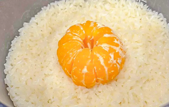 『ミカンご飯』の炊き上がりの写真（撮影：キジカク）