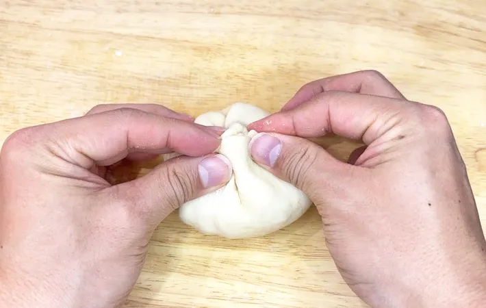 『チーズクルチャ』を作る写真（撮影：キジカク）