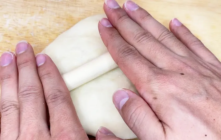 『チーズクルチャ』を作る写真（撮影：キジカク）