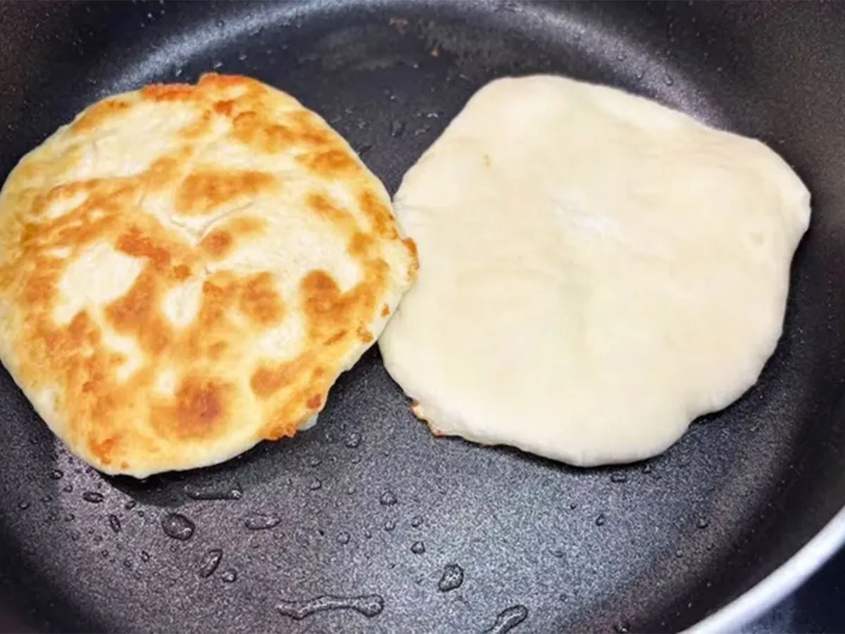 『チーズクルチャ』を作る写真（撮影：キジカク）