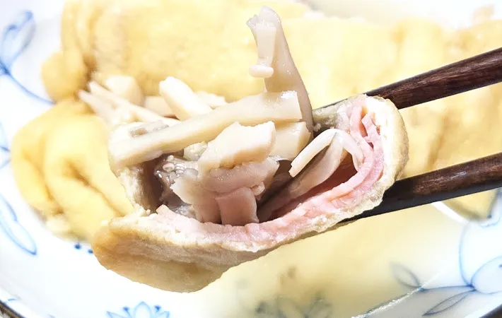 『油揚げのきのこ巾着』の完成写真（撮影：キジカク）