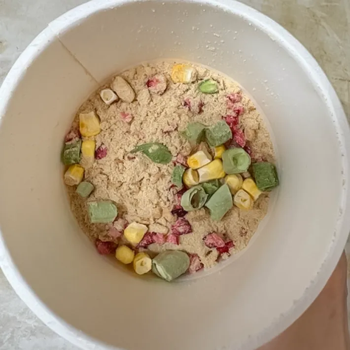 アメリカのカップヌードルの写真（撮影：grape編集部）