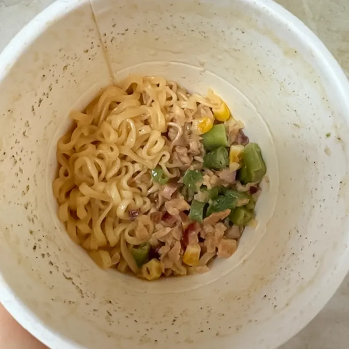 アメリカのカップヌードルの写真（撮影：grape編集部）