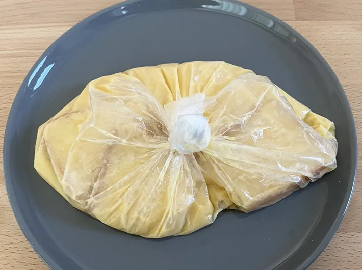 甘酒フレンチ液に浸した食パンの写真（撮影：grape編集部）