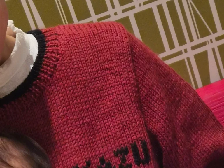 手編みセーターの写真