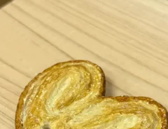 木彫りの源氏パイ写真