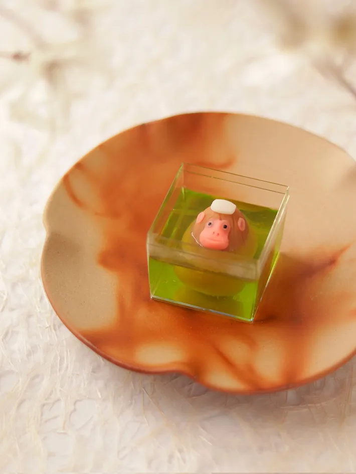 温泉サルの練り切り