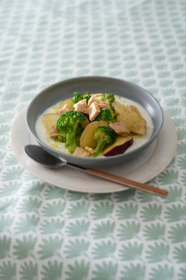 『さつまいもとブロッコリーのサラダヨーグルト』の写真