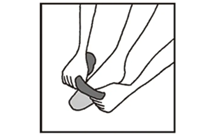 ストッキングのはき方の画像