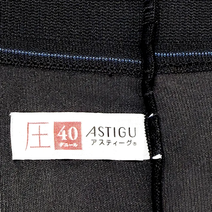 レッグウエア『ASTIGU』シリーズのバックマークの写真