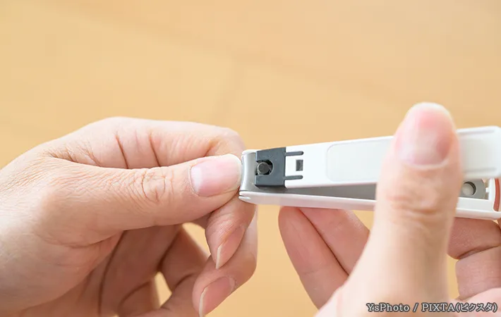 『テコ型』の爪切りの使い方の写真