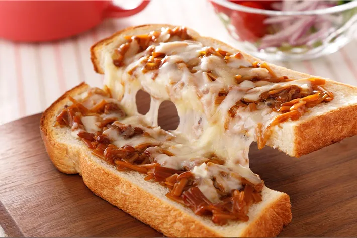 『なめ茸チーズトースト』