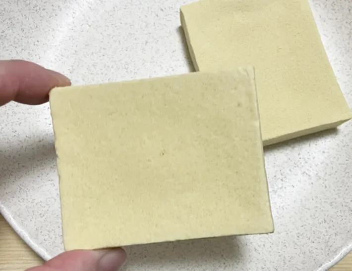 高野豆腐の写真（撮影：grape編集部）