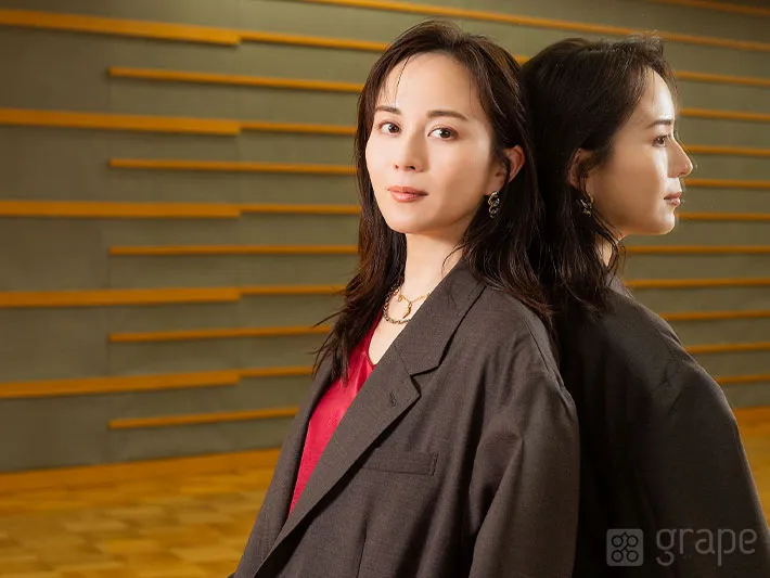 比嘉愛未さんの写真（撮影：grape編集部）