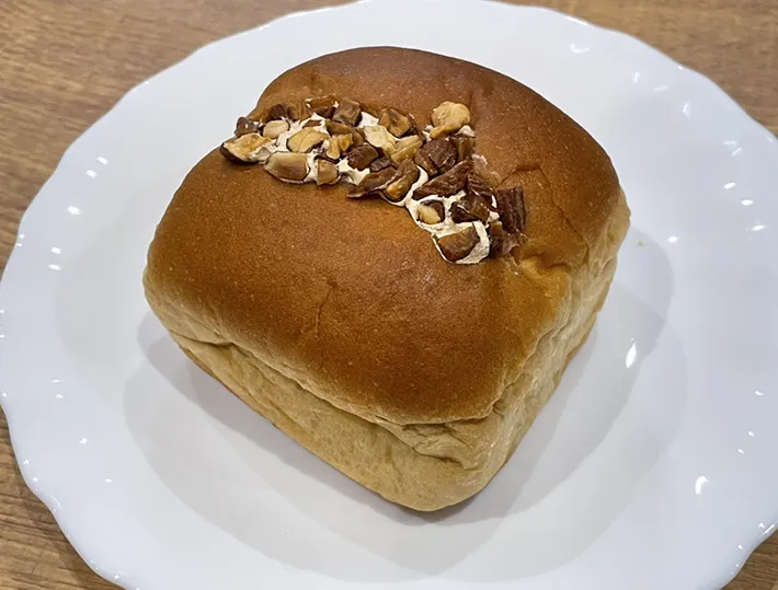 『パンとエスプレッソと 珈琲ホイップパン』の写真（撮影：grape編集部）