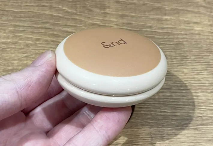 『どら焼きリップ＆チーク』の写真（撮影：grape編集部）