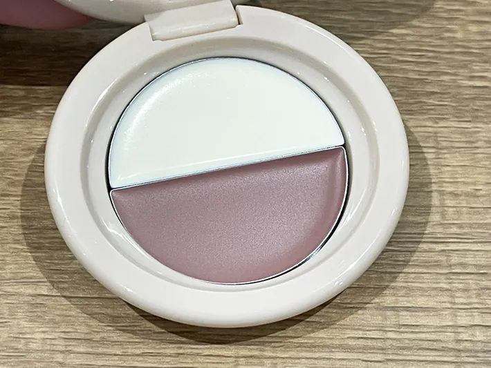 『どら焼きリップ＆チーク』の写真（撮影：grape編集部）