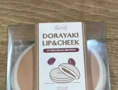 『どら焼きリップ＆チーク』の写真（撮影：grape編集部）