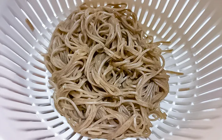余ったそばの写真（撮影：エニママ）