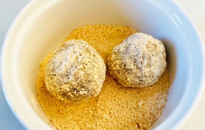 『きなこそば団子』の写真（撮影：エニママ）