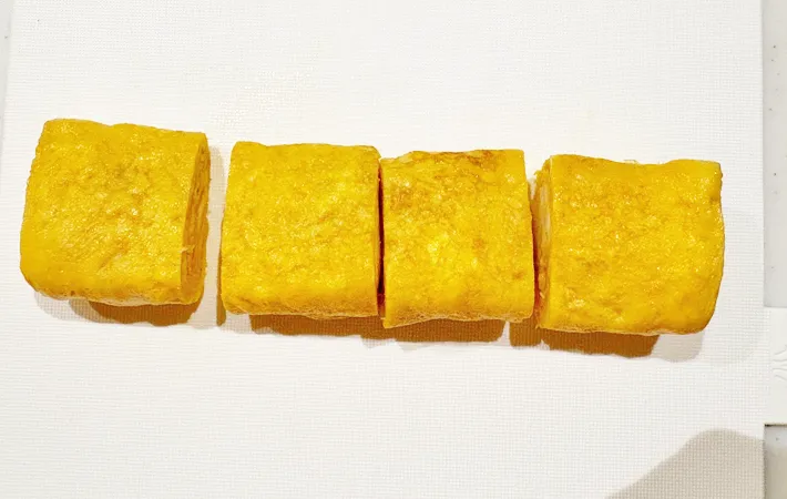 『だし巻き玉子おにぎり』を作る写真（撮影：エニママ）