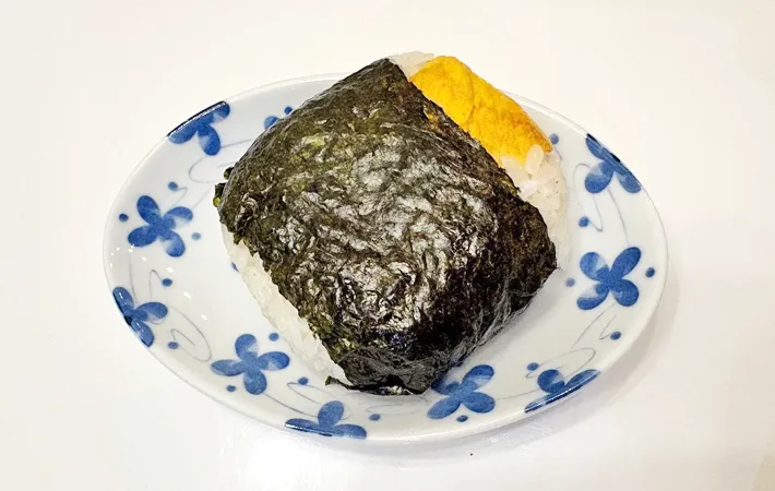 『だし巻き玉子おにぎり』の完成写真（撮影：エニママ）