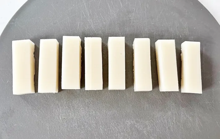 『餅の肉巻き』を作る写真（撮影：エニママ）