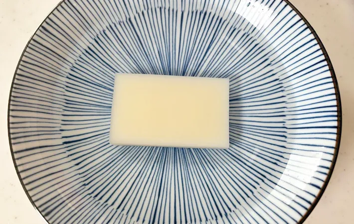 『ミネストローネ風雑煮』を作る写真（撮影：エニママ）