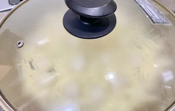 『餅とじゃがいものガレット』を作る写真（撮影：エニママ）