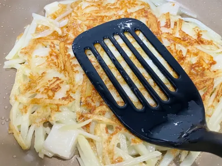 『餅とじゃがいものガレット』の写真（撮影：エニママ）