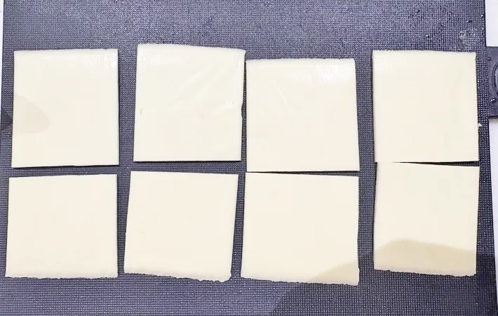 『スマッシュドブロッコリー』を作る写真（撮影：エニママ）