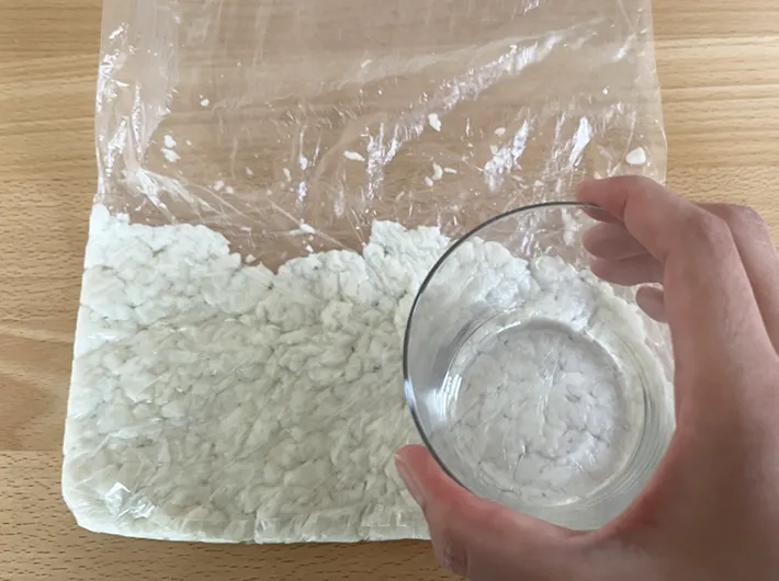 伊達巻の調理写真（撮影：grapeフード編集部）