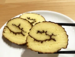 伊達巻の調理写真（撮影：grapeフード編集部）