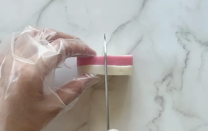 カマボコ飾り切りの手順写真（撮影：grapeフード編集部）