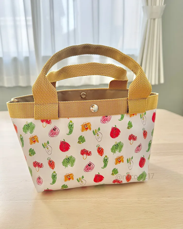 子供の絵で作ったバッグ