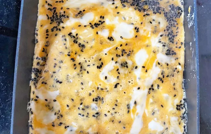 『プチプチたまご焼き』を作る写真（撮影：エニママ）