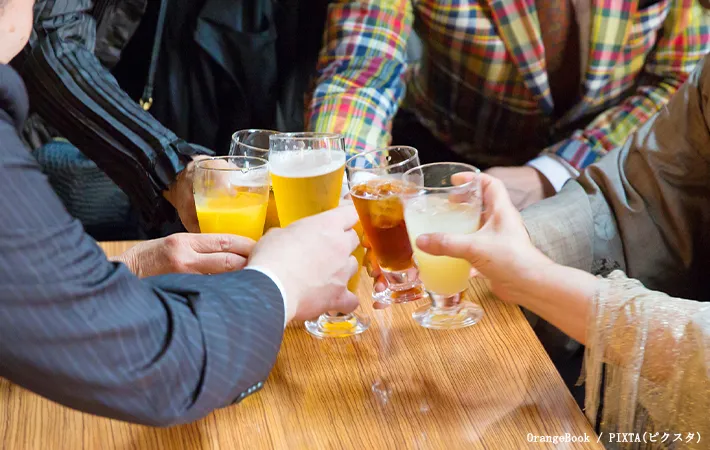 忘年会のイメージ写真