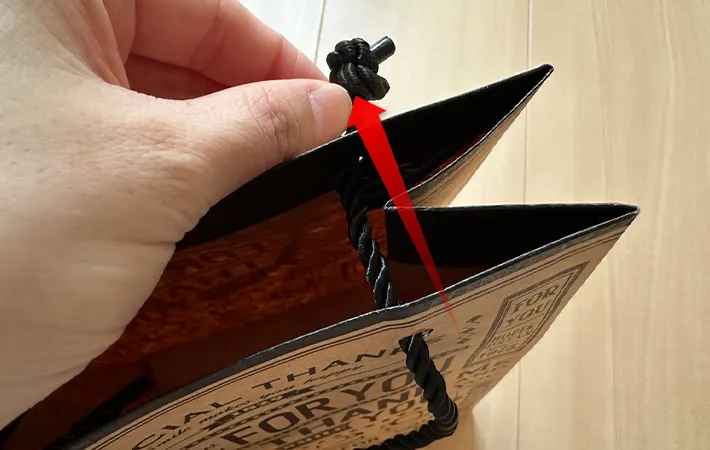 紙袋の画像（撮影：grape編集部）